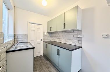 Runswick Drive, Wollaton, Nottingham - Image 2